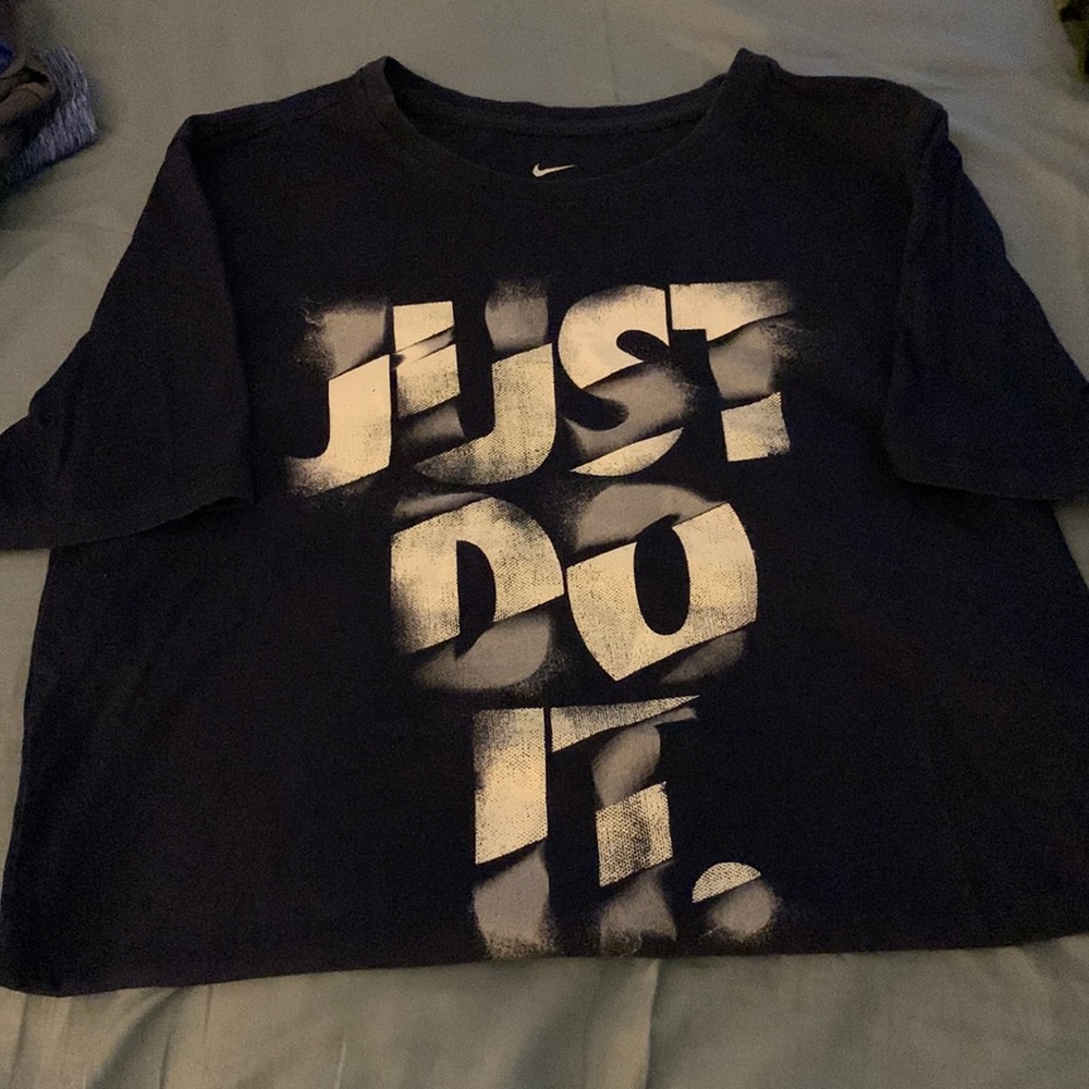 Mens Nike t-shirt
